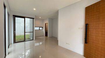 foto lainnya rumah minimalis dengan halaman belakang