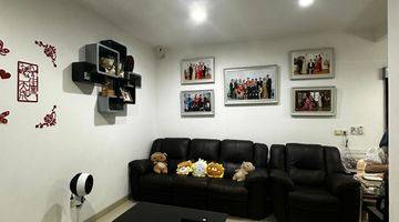 Gambar 2 Rumah 2 Lantai Fully Furnished Sudah Renovasi Green Lake Murah Banget