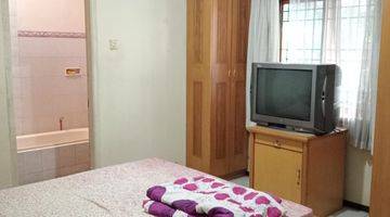 Gambar 3 Rumah 2 Lantai Bagus Semi Furnished SHM di Babakan Jeruk , Bandung