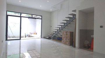 Gambar 4 Rumah 2 Lantai Baru Unfurnished SHM di Kimplek Fajar Raya , Cimahi