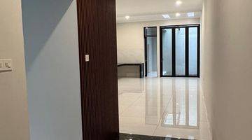 Gambar 4 Rumah 2 Lantai Baru Unfurnished Shm Di Kembar , Bandung