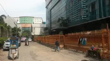 Gambar 5 Dijual Tanah 3.000m di Jl. Kebon Jeruk, Hayam Wuruk, Ada Bekas Bangunan Hotel