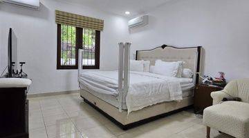 Gambar 4 Rumah 2 Lantai Bagus Unfurnished SHM di Cilandak Barat, Jakarta Selatan