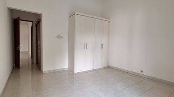 Gambar 1 Rumah Kontrakan Bagus Semi Furnished SHM di Kemang Dalam, Jakarta Selatan