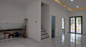 Gambar 5 Rumah 2 Lantai Baru Unfurnished SHM di Althia, Bintaro Jaya, Tangerang Selatan