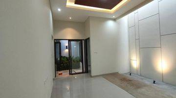 ruang keluarga rumah baru nuansa ubud bali