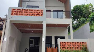 tampak depan rumah 2 lantai bonus furniture