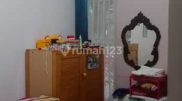kamar tidur rumah cantik siap huni di