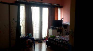 kamar tidur rumah nyaman puri syailendra surya
