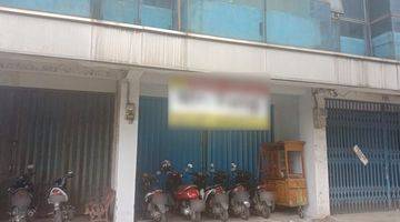 Gambar 1 Ruko 3 lantai depan hanna restoran jalan ahmad yani