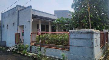 Gambar 5 Rumah Hoek di Komplek Depok Mulya, Beji Depok