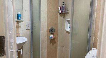 kamar mandi rumah 3 lantai di pik