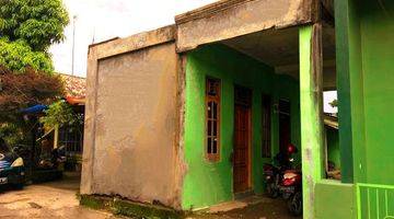 tampak depan rumah kost dekat universitas islam