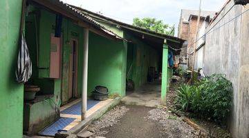 ruang keluarga rumah kost dekat universitas islam