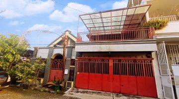 tampak depan rumah cantik 2 lantai 2