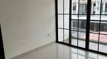 Gambar 3 Disewakan Unfurnished Rumah Greenlake City East Asia 4x12