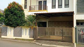 tampak depan rumah murah komplek singgasana mekarwangi