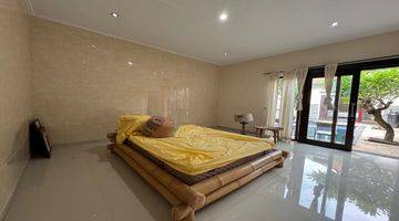 Gambar 4 Minimalist 2 Bedroom Villa In Renon