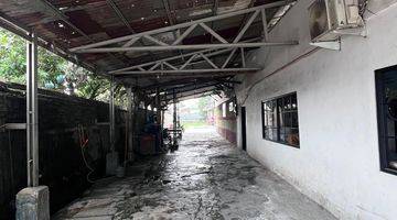 Gambar 1 Dijual Cepat Rumah Lama Hitung Tanah Cocok Buat Usaha , Shm 