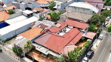 Gambar 2 Rumah Lama Siap Huni Lokasi Tebet, Jakarta Selatan Area Komersil