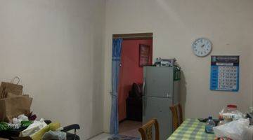 Gambar 3 Rumah 2 Lantai Bagus Unfurnished SHM di Dijual Rumah Petemon Kuburan Surabaya, Surabaya