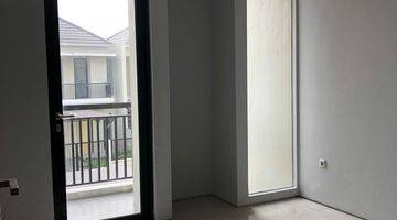 Gambar 4 Rumah 2 Lantai Bagus Unfurnished SHM di Dijual Rumah Pondok Candra Cluster Opal Jalan Delima Selatan Surabaya, Sidoarjo Dekat Tol Tambak Sumur,juanda Air Port