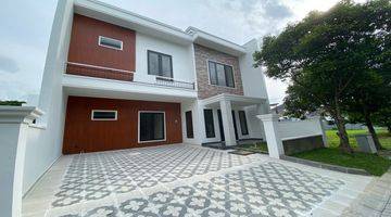 Gambar 1 Eastwood Citraland, Baru Gress, Siap Huni, 2 Master Bedroom