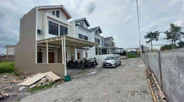 Gambar 4 Perumahan Gumpang Rumah 2 Lantau Baru Furnished SHM , Bisa Custom