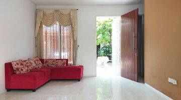 Gambar 3 Rumah Hook Ada Kamar Bawah Dijual Cepat Harga 2 Milyaran Fasum Lap Basket Gym Dekat Toll Brigif Cinere