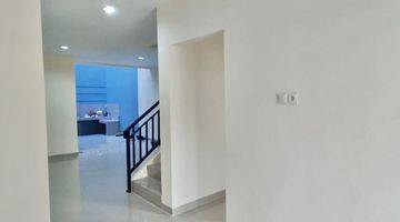 Gambar 4 Rumah Di Sektor 1 D Di Gading Serpong Bagus