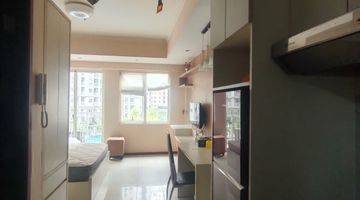 Gambar 2 Studio Furnished Apartemen Royal Mediterania Garden Residences Mall Central Park