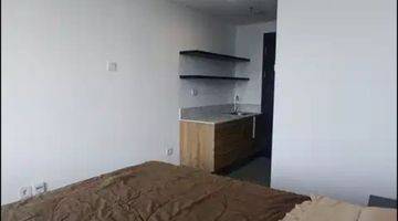 Gambar 1 Dijual Bu Apartemen Collins Boulevard Semi Furnished Tipe Studio