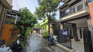 Gambar 1 Dijual Rumah 2 Lantai Siap Huni