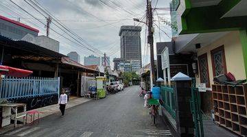 Gambar 4 Murahhh rumah tua hitung tanah saja selangkah ke perkantoran