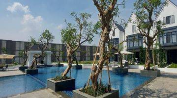 Gambar 2 Rumah 3 Lantai Modern Classic Resort Serenity di Louise, Summarecon Serpong