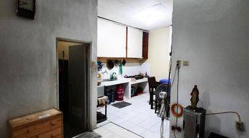 Gambar 3 Rumah 2 Lantai Sudah Renovasi 4 Kamar Tidur di Griya Loka Ka14gl