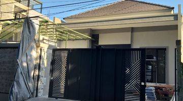 Gambar 1 Dijual Rumah Baru Bagus Gress Minimalis Raya Manyar Jaya