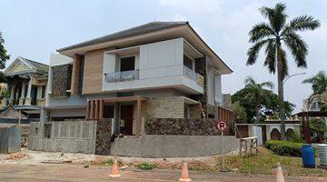 Gambar 2 Rumah hoek mewah 2 tingkat cluster Bahamas de latinos bsd city