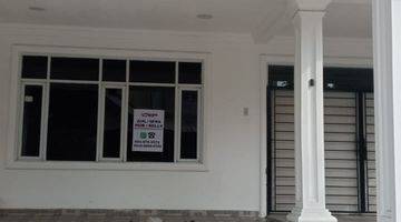 Gambar 2 Rumah di Meadow Green, Cikarang