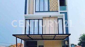 Gambar 1 Rumah Di Townhouse Pejaten Jakarta Selatan