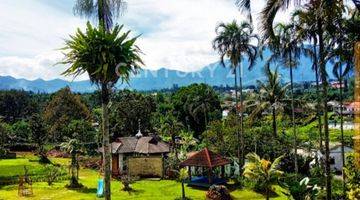 Gambar 4 RESORT HOTEL VIEW GUNUNG GEDE PANGRANGO DI MEGAMENDUNG BOGOR