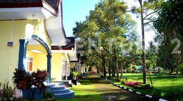 Gambar 3 RESORT HOTEL VIEW GUNUNG GEDE PANGRANGO DI MEGAMENDUNG BOGOR