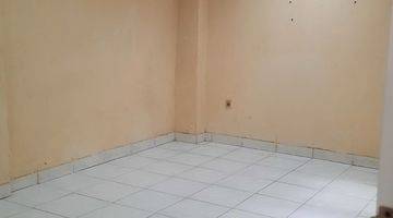 Gambar 3 Rumah 4 Kamar Murah Melati Mas Semi Furnished Dekat Tol Jelupang