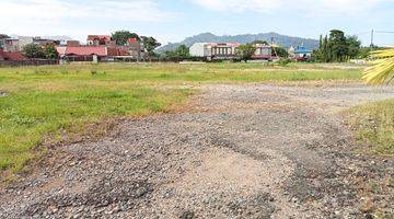 Gambar 3 Satu satunya Tanah Luas di Tengah Kota Padang