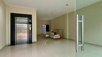 Gambar 1  Ruko Bbc Di Mampang 4 Lantai Plus Lift Unfurnished