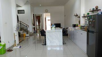 Gambar 5 Jual Rumah Bagus Sayap Buah Batu Pusat Kota Bandung . Furnished