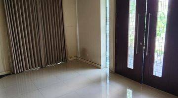 Gambar 4 *Dijual Rumah 2 Lantai, Prambanan Residence*