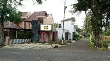 Gambar 1 Tanah Pinggir Jalan Raya Sayegan Tempel Jogja