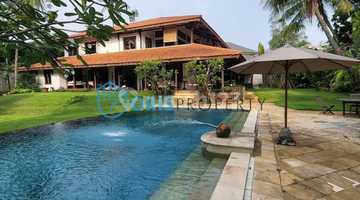 kolam renang kemang pejaten barat tropical resort