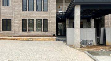 garasi/carport brand new luxury house istana